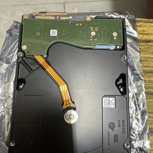 希捷 (Seagate) Exos X18 系列的 18T硬碟