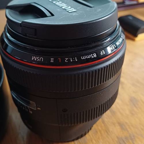 canon EF85 f1.2ii