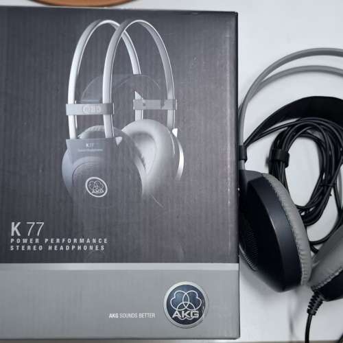 AKG K 77 入門級耳機