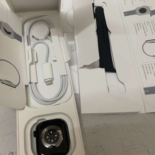 Apple Watch Series 11 GPS 42mm Jet Black Aluminium MEQU4 M/L Black Sport Band...