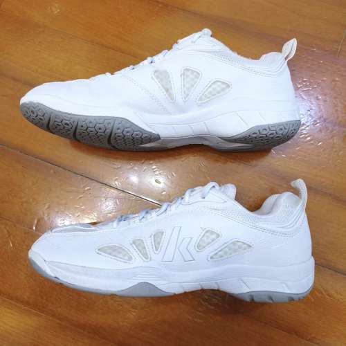 Kawasaki Badminton Shoes, Size 42, 260mm