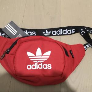 Adidas 腰包