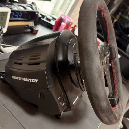 thrustmaster t300rs 軚盤