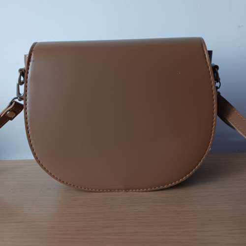 啡色斜孭手袋 Crossbody handbag