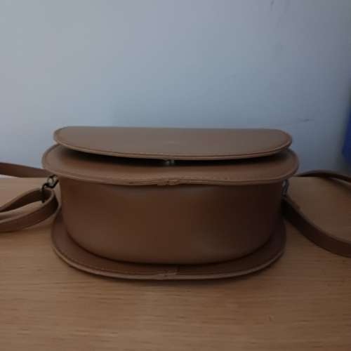 啡色斜孭手袋 Crossbody handbag