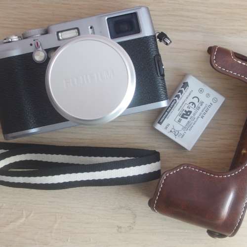Fujifilm X100