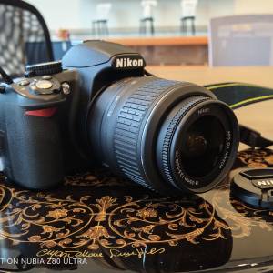 Nikon D3100 with Zoom len