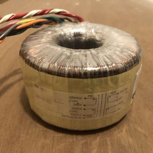 Made in Hong Kong 300VA 環牛 30V兩組