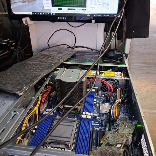 Intel&reg; Xeon&reg; Platinum 8358 ES LGA4189  32C 處理器