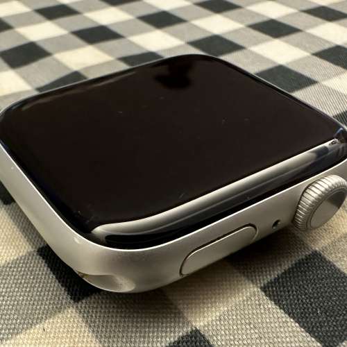 Apple Watch Series 5 44mm 銀色 行貨 99%新 非常少用和新淨 操作和功能全正常 全套...