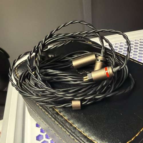 brise works mikage 2pin