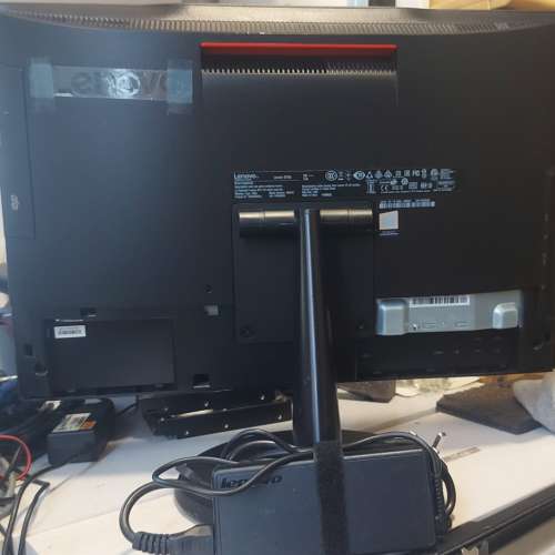 屯門良景輕鐵站交收 聯想 LENOVO V310z AIO  有WIFI 藍牙 鏡頭 ALL IN ONE PC 連火牛