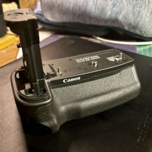 Canon R5C + Canon battery Grip BG-R10