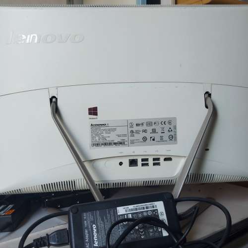 聯想 LENOVO IdeaCentre C440 Intel&reg; Core&trade; i5 獨立顯示卡 有WIFI 鏡頭  ALL IN ...