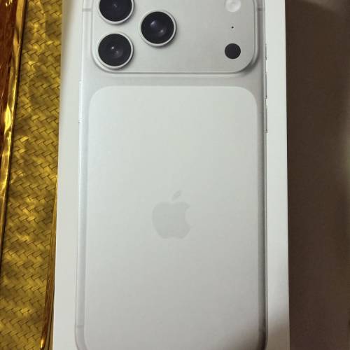放100% 全新未開封未激活 Apple iPhone 17 Pro max 256GB 銀色 $10199