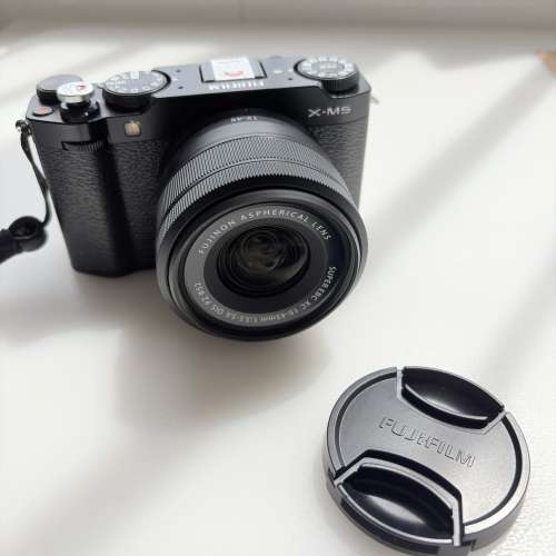 Fujifilm X-M5 連15-45mm 無反