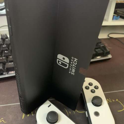 99%New Nintendo Switch OLED 64GB - White 保到05-10-2026 *冇原裝盒, 齊件新淨*