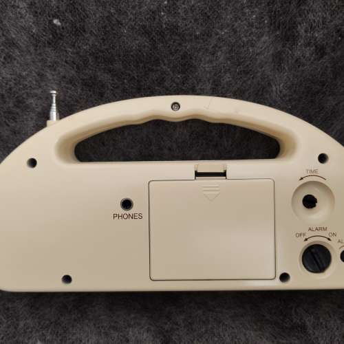 Snoopy AMFM Radio Alarm Clock 收音機 時鐘 閙䭚