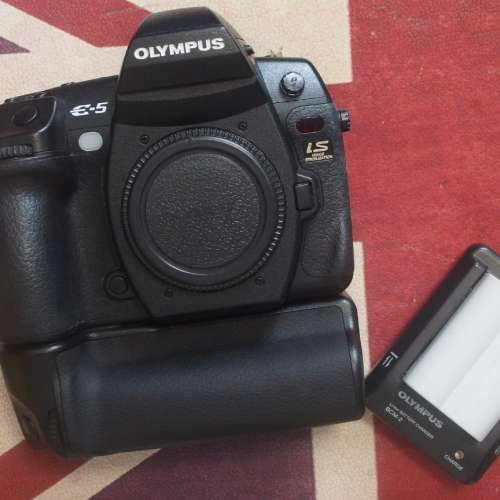 Olympus E5 及原裝直倒-- 大3/4