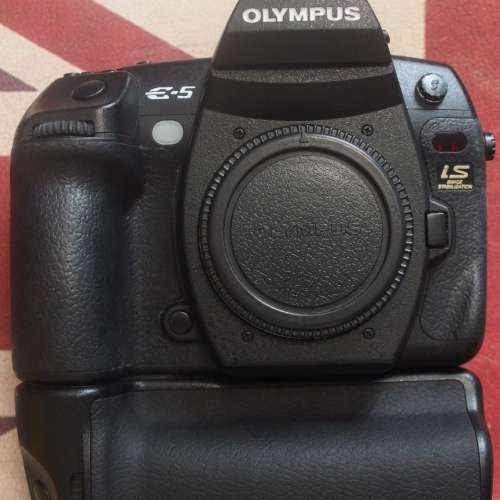 Olympus E5 及原裝直倒-- 大3/4