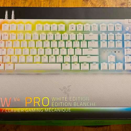 Razer BlackWidow V4 Pro 白色 100% 機械鍵盤