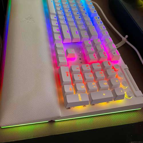 Razer BlackWidow V4 Pro 白色 100% 機械鍵盤