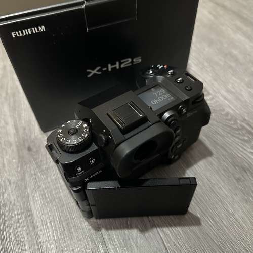 Fujifilm X-H2S