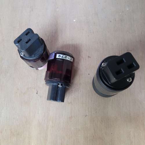 Oyaide & T-ADLER KABELSYSTEME 20A 尾插