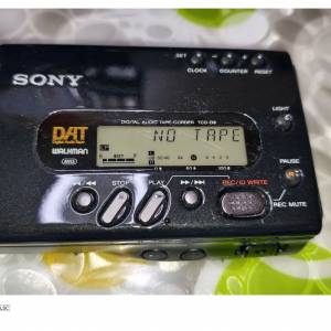 Sony TCD-D8 數碼錄音機