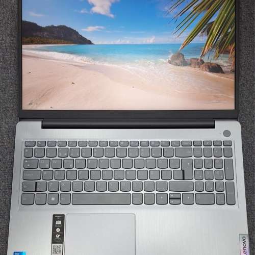Lenovo 15.6" ideapad 3-15ITL6 Type 82H8 intel i5 1155G7 CPU 1TB SSD 8GB Ram