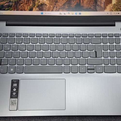 Lenovo 15.6" ideapad 3-15ITL6 Type 82H8 intel i5 1155G7 CPU 1TB SSD 8GB Ram