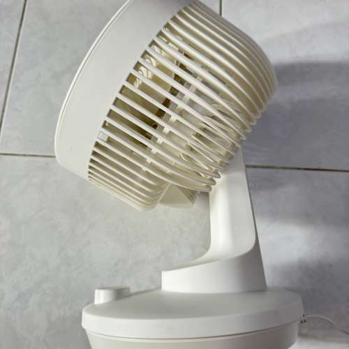 9吋美的空氣循環風扇 Midea&reg; GAD18MA