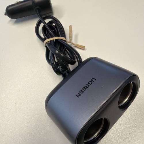ugreen 車載雙擴充快速充電器