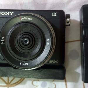 Sony Alpha NEX-6 APS-C body + 7Artisans UFO 18mm F6.3 II cap lens
