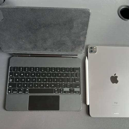 iPad Pro 2020 11-inch pencil keyborad 急‼️