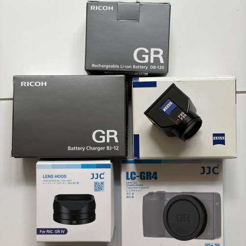 Ricoh GR4 battery charger hood, zeiss viewfinder