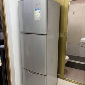 Whirlpool WRT250 三門雪櫃