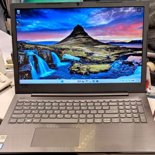 Lenovo i5-8250U 15.5&rdquo; 8GB, 512GB SSD Windows 11 V330-15IKB Laptop computer 手...