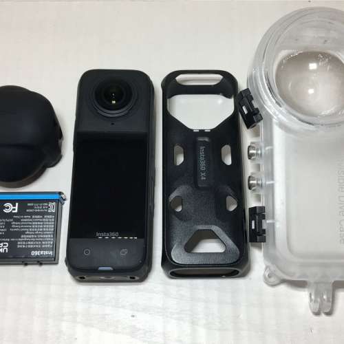 [觀塘實體店] 二手 Insta360 X4 (連鏡頭保護套+隱形潛水殼)  行貨 *S72407* | Inst...