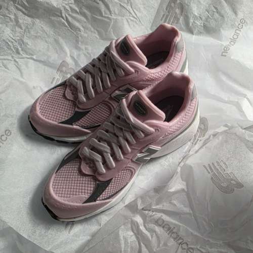 7-Eleven x New Balance Mini  模型磁貼 Mini Sneaker Puzzle Figure 盲盒