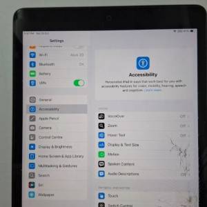 爆mon apple ipad9 wifi 64GB 底座不能拆下(要舊式鎖匙), 功能正常
