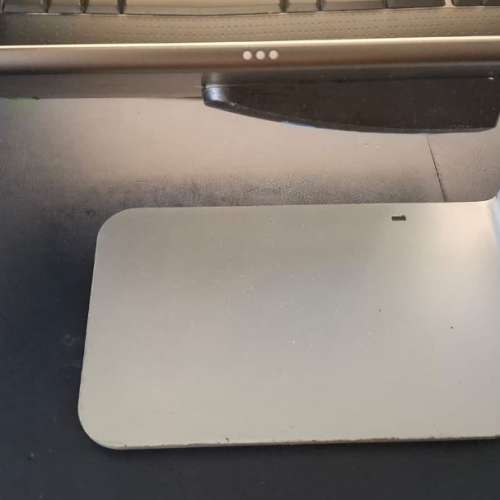 爆mon apple ipad9 wifi 64GB 底座不能拆下(要舊式鎖匙), 功能正常