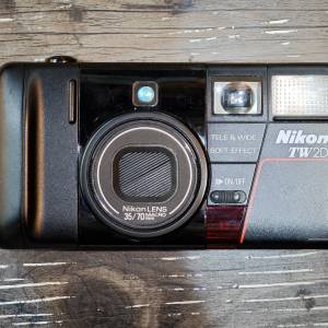 Nikon TW2D 尼康 TW2D  菲林機 (35/70 macro) 送電試機 請看實物圖