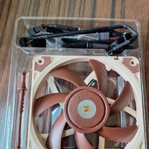 全新 貓頭鷹Noctua NF-A12x15