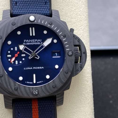 沛納海 Panerai Submersible PAM1563 42mm