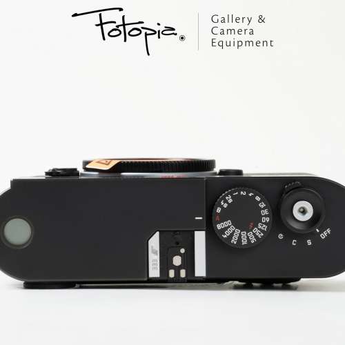 || Leica M8 - Black / 10701 with full packing (SC~4,000; CCD sensor) ||
