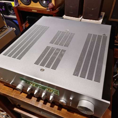 Yamaha R-N2000A