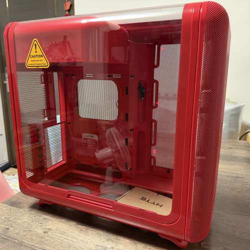 Hyte X50 Air wild cherry red