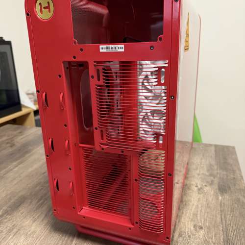 Hyte X50 Air wild cherry red