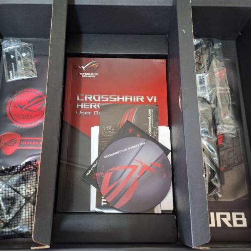ASUS ROG CROSSHAIR VI HERO